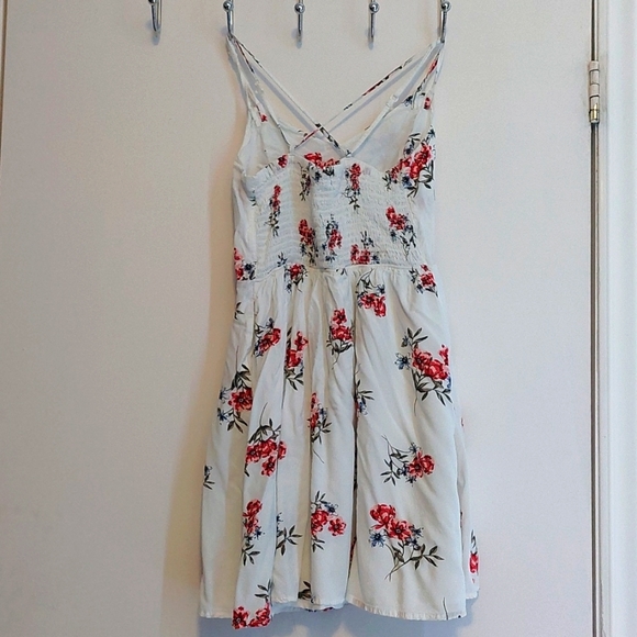 White floral summer dress - Picture 3 of 5